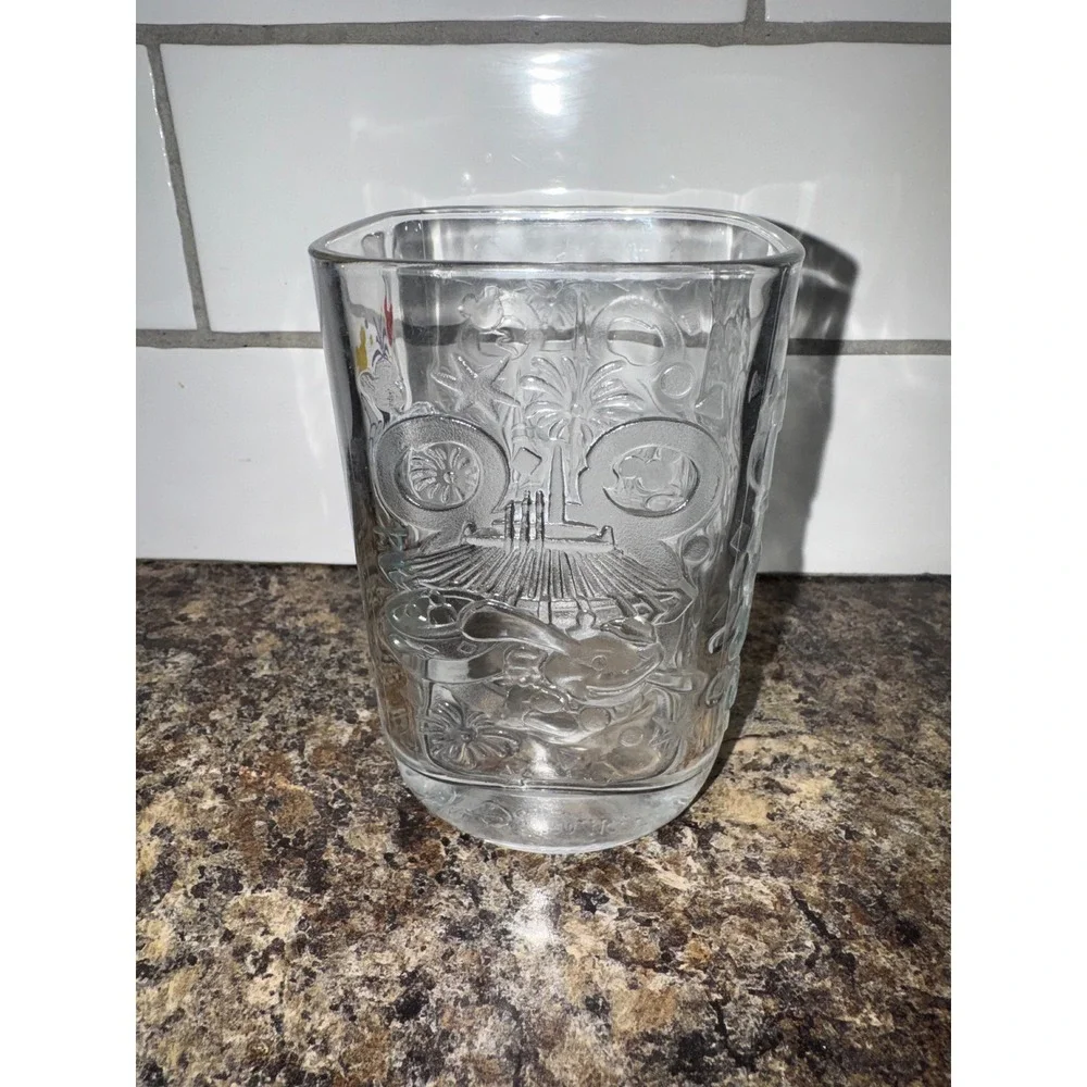 Disney Walt Disney World 2000 Mickey Mouse McDonald's Glass Tumbler Collectible